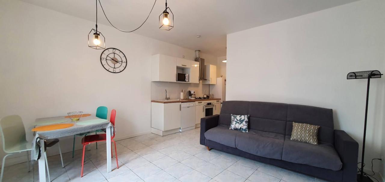 Chez Mamita : Appartement Dans Quartier Calme. カルカソンヌ エクステリア 写真