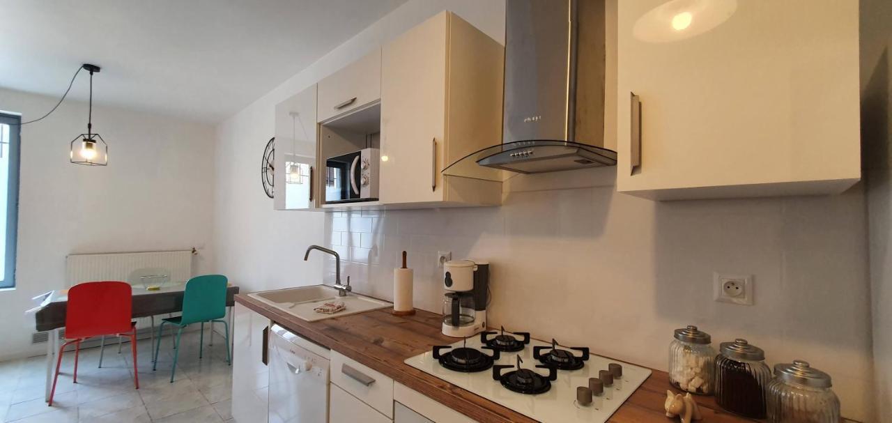 Chez Mamita : Appartement Dans Quartier Calme. カルカソンヌ エクステリア 写真