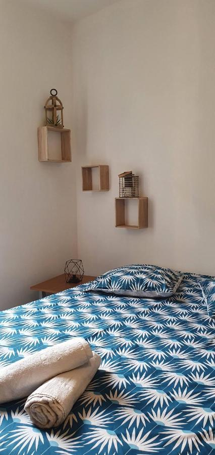 Chez Mamita : Appartement Dans Quartier Calme. カルカソンヌ エクステリア 写真